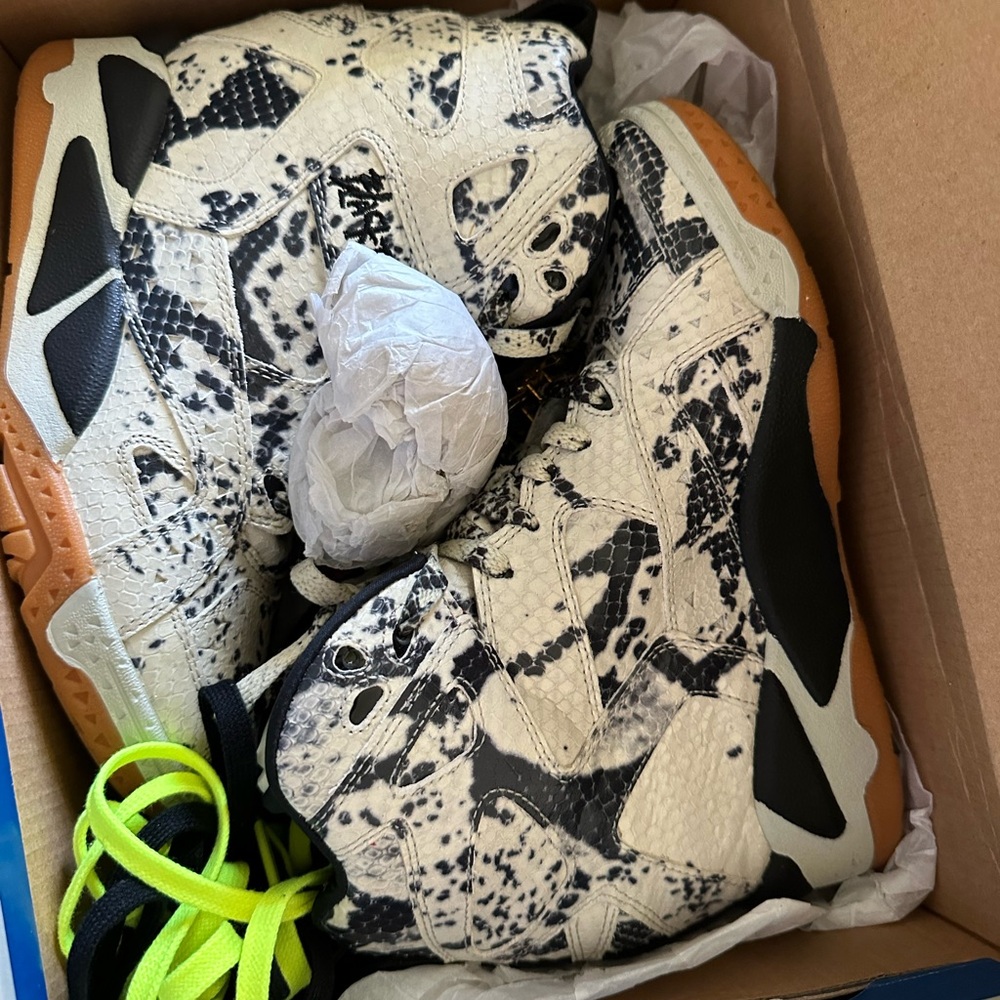New rebook pump limited edition